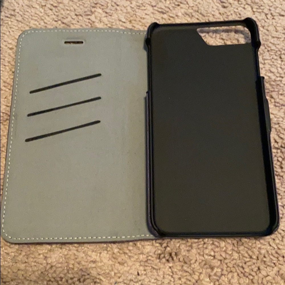 iPhone 8 Plus case - Picture 2 of 3